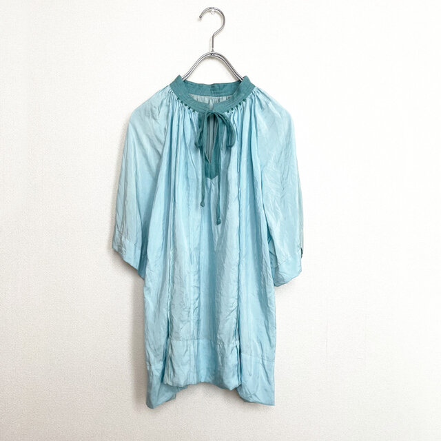 シルクブロード＆リネン・スタンドギャザーブラウス