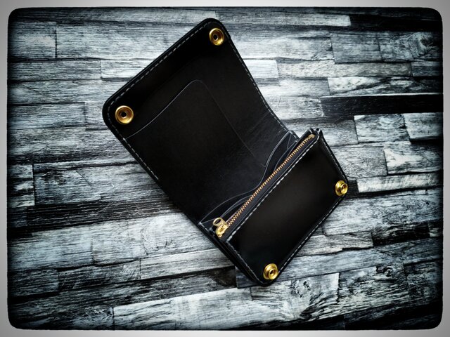 ◇コードバン◇お札を折らず、大収納☆トラッカーウォレット◇ショート