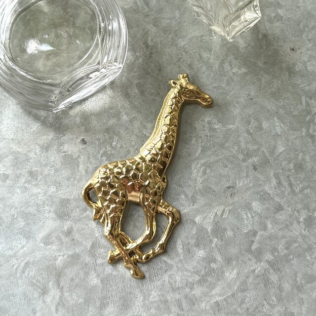 ◇Antigona Paris ブローチ ビンテージ ゴールドカラー ◇Antigona Paris ブローチ ビンテージ ゴールドカラー