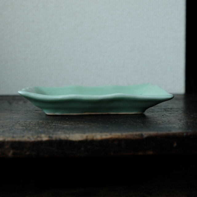 サマー特価￥1800→￥950】青磁で素敵◇向かい合う鳳凰 瀬戸焼