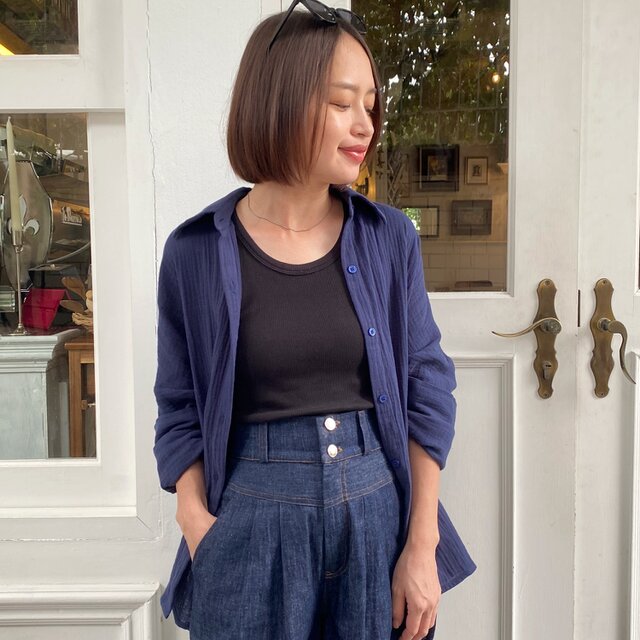 柔らかサラサラ素材✨ 羽織る コットンダブルガーゼ シャツ　ネイビー　0699NV