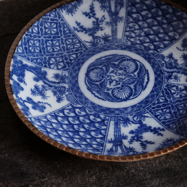 松竹梅の絵◇青で素敵。伊万里 花文印判イゲ大皿 骨董・antiques