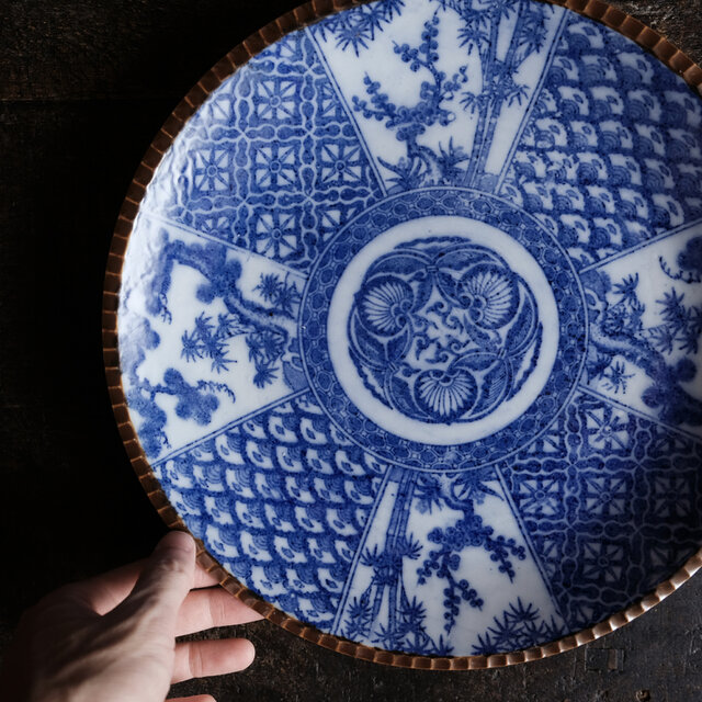 松竹梅の絵◇青で素敵。伊万里 花文印判イゲ大皿 骨董・antiques
