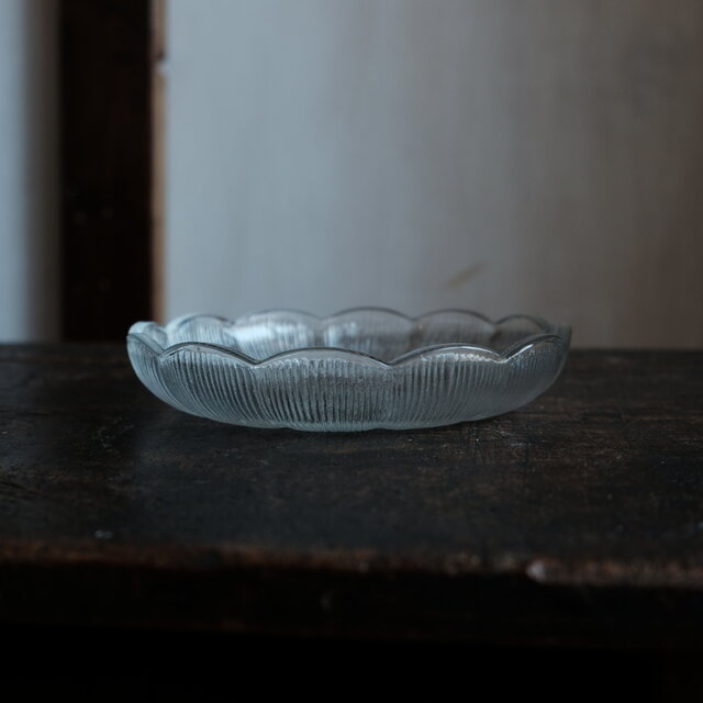 サマー特価¥1500→¥1000】線描きのようなデザイン◇花の形状。プレス