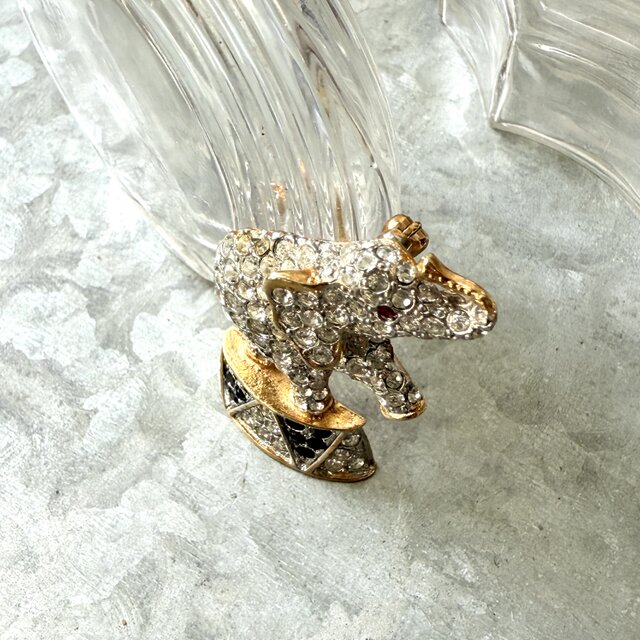 SC141-ヴィンテージブローチ Circus Elephant Clear and Black