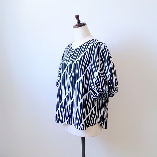 着物(浴衣)リメイク・ブラウスB-⑬・プロの仕立て 着物(浴衣)リメイク・ブラウスB-⑬・プロの仕立て