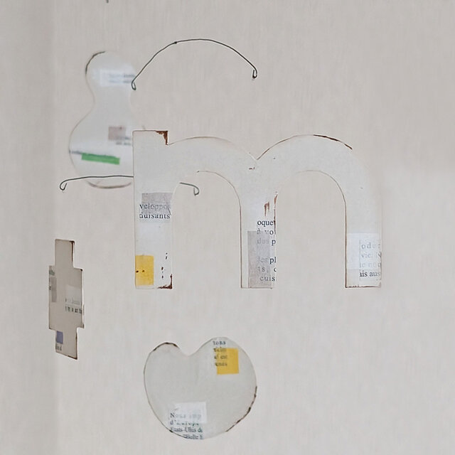 紙のモビール：Mのモビール