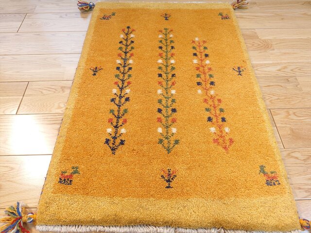 ペルシャ ギャッベ 玄関マット ラグ 88x60cm 黄金色 黄色 花 ヤギ 生命