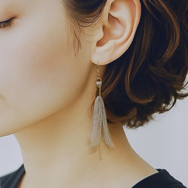 hirotakaクライノイドタッセル チェーンピアス 10K ゴールド フリンジ ボールチェーンタッセルピアス ゴールド | iichi 日々の暮らしを