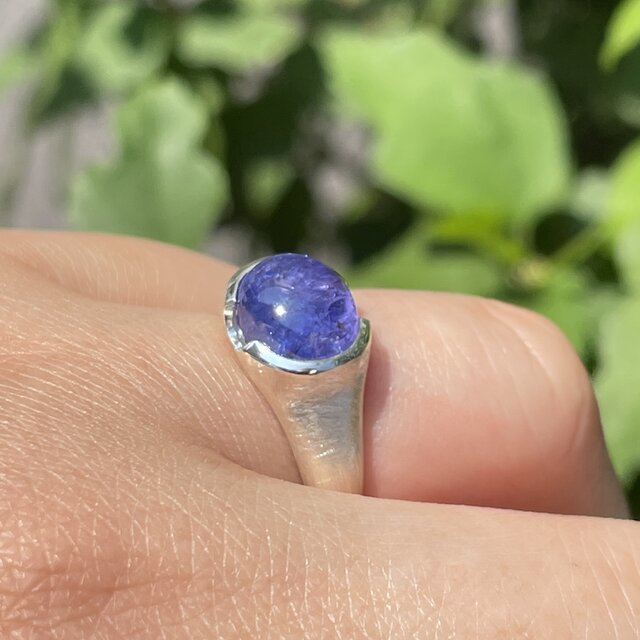 12号タンザナイト・オーバル・カボション・シルバーリング24r9 タンザナイト オーバルカボション 3.98ct 印台 シルバーSV925