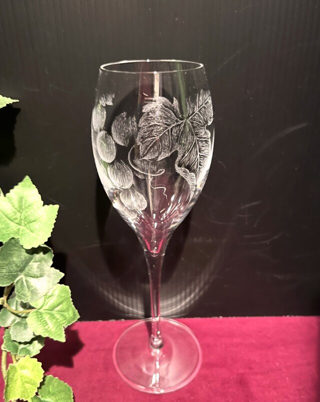 葡萄のグラス〜手彫りガラス〜 | iichi 日々の暮らしを心地よくする