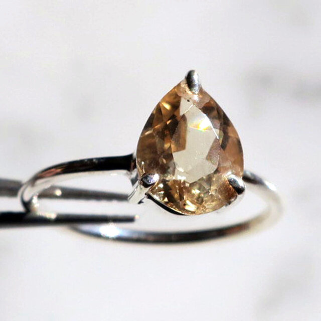 ゴールデンスキャボライト リング しずく 爪留め sv925 1.25ct 金木犀