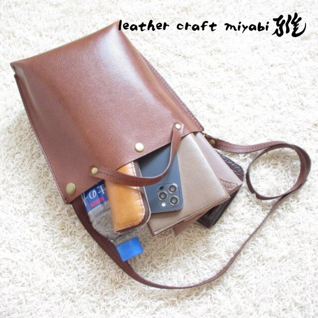 牛革》新作☆サックっと持てる♪2WAYショルダーバッグ
