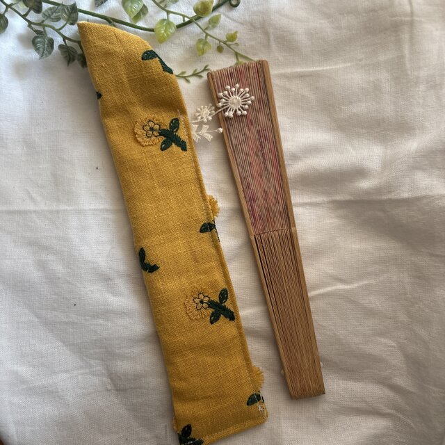 ☆ハンドメイド リネンイエロータンポポ刺繍扇子ケース☆箸入れ☆箸袋