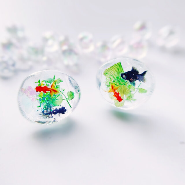 金魚と水草のピアス　サージカルステンレス　金属アレルギー対応