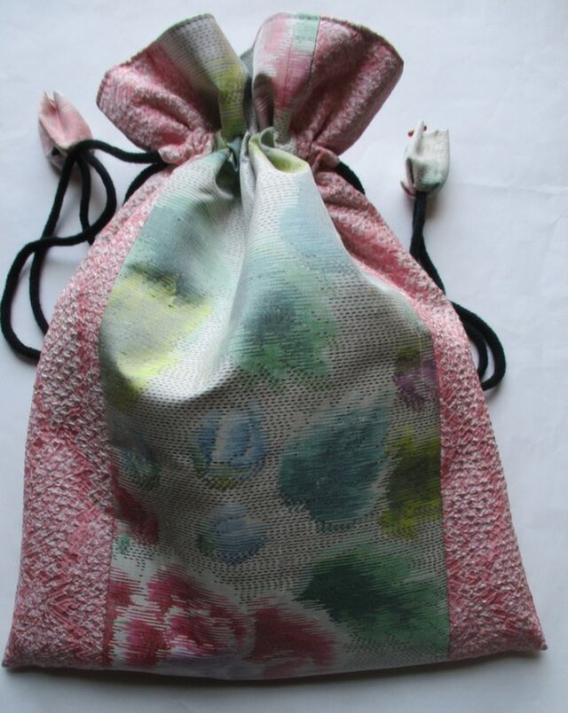 ８３４２　絞りと花柄の着物で作った巾着袋　＃送料無料