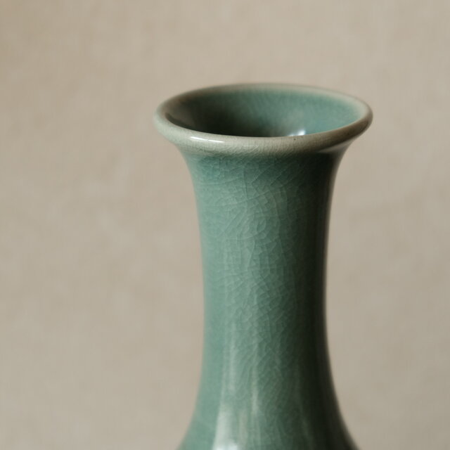 アンティーク 高麗青磁 花器 美品 高麗青磁 熊津窯 金一抻作 象嵌雲鶴文 花器 花瓶 飾り壺 共