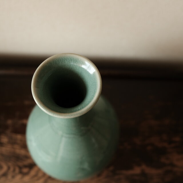 青磁で素敵◇飛ぶ鶴。韓国産 青磁花瓶 高麗青磁 花器 コリアン