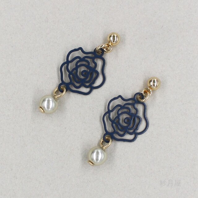 小さな薔薇のピアス ネイビー】イヤリング プレゼント ギフト