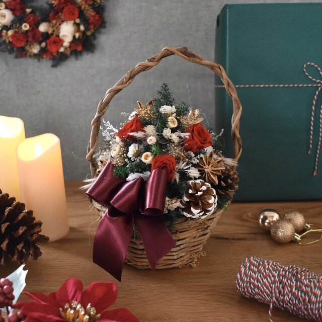 クリスマスツリーのバスケット仕立て　冬ギフト