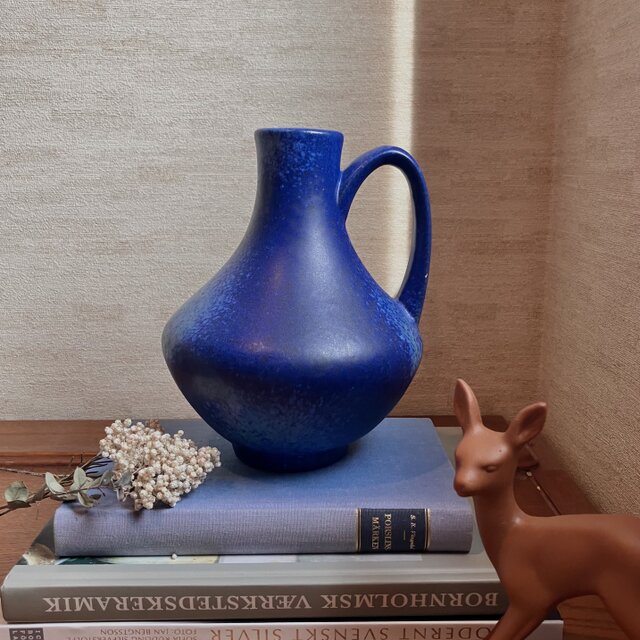 Fat Lava 青色の花瓶 抽象画のような鮮やかなブルーのドイツ花瓶／