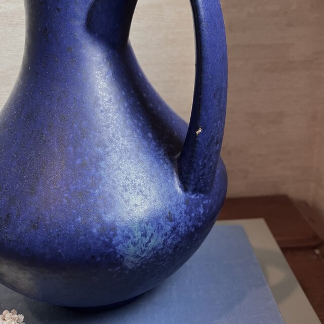 美しい青色の花器／Fritz van Daalen／Fat Lava | iichi 日々の