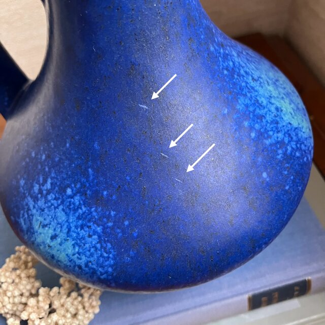 美しい青色の花器／Fritz van Daalen／Fat Lava | iichi 日々の