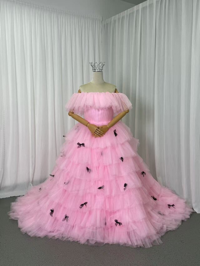 カラードレス チェリーピンク オフショルダー もこもこドレス リボン 花嫁 可愛い