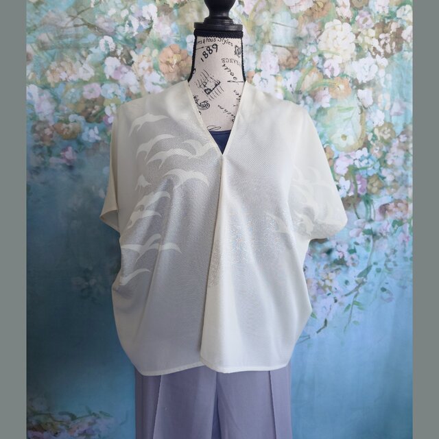 可愛い*ゆったりトップス*着物リメイク ハンドメイド 着物スリーブ 花