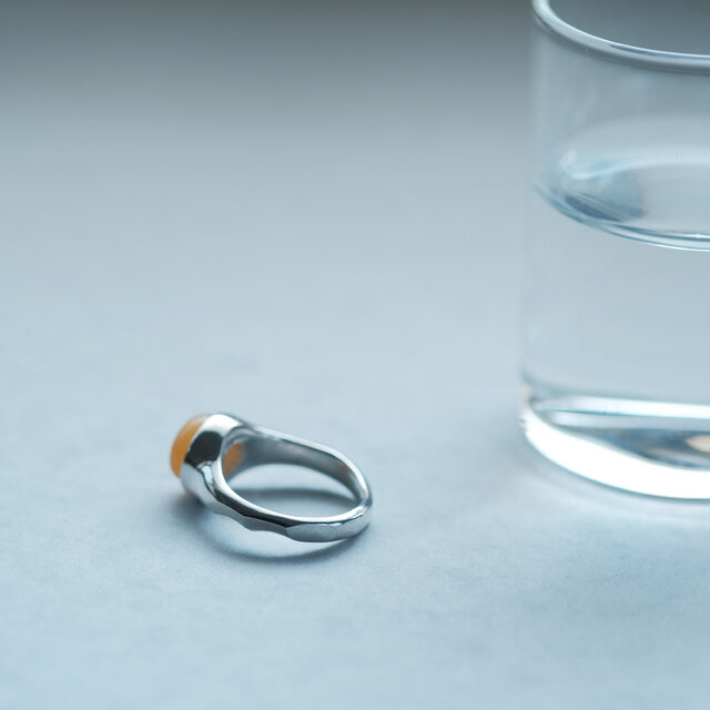 [ブリングジュエリー] 染色 アベチュリン シルバー925製 パワーストーン シンプル 天然石 緑 ボールピアス 10mm　並行輸入品 シルバー925 優しい色合いのグリーンが魅力のアベンチュリンを一粒据えたリング グリーンリング 一粒リング ニュアンスリング ストーンリング  一粒ジュエリー オープンリング つけっぱなし レディース 指輪 金属アレルギー対応 | SILVER KYASYA