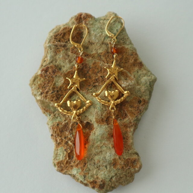 カーネリアン色の恋と星のピアス（イヤリング）