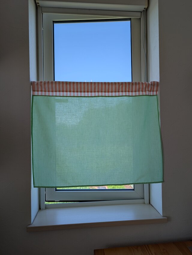 ♥️小窓カーテン♥️コットン100%♥️アップルグリーン&オレンジピンクストライプ♥️カフェカーテン