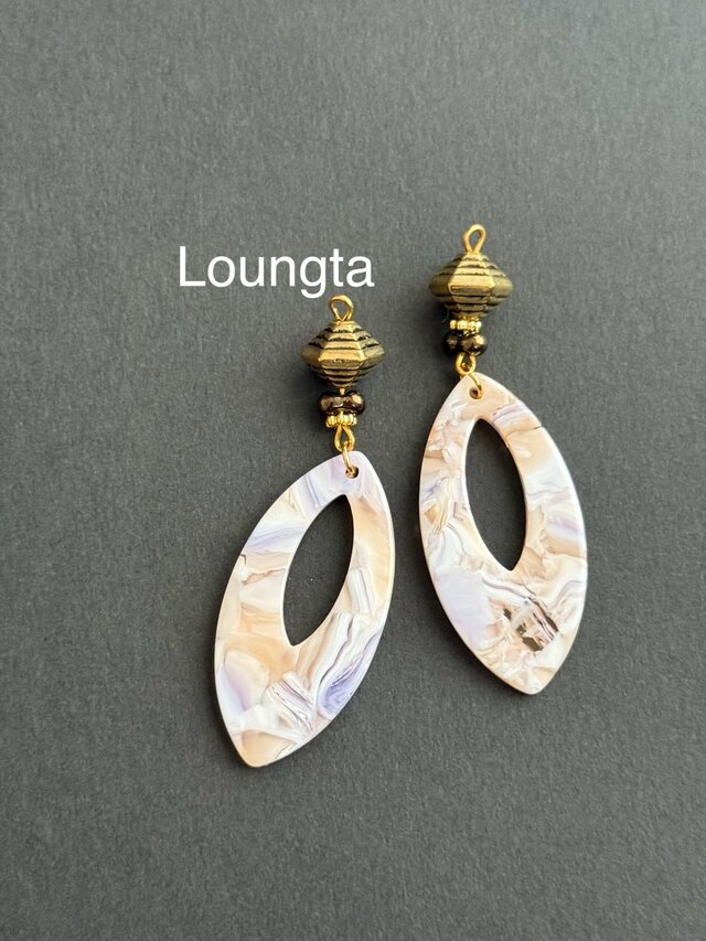 送料無料‼️アンティークゴールド オレンジマーブルチャーム 大ぶりピアス エスニックピアス