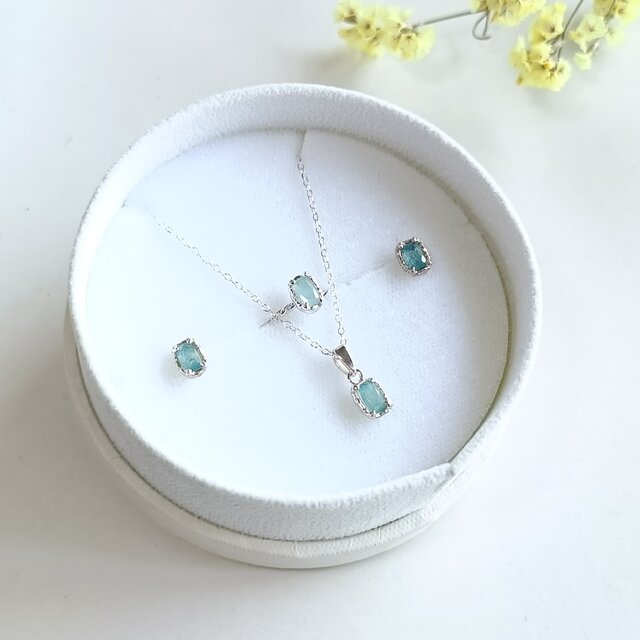 SV925］Hekirei-碧麗- ピアス グランディディエライト ハワイアン