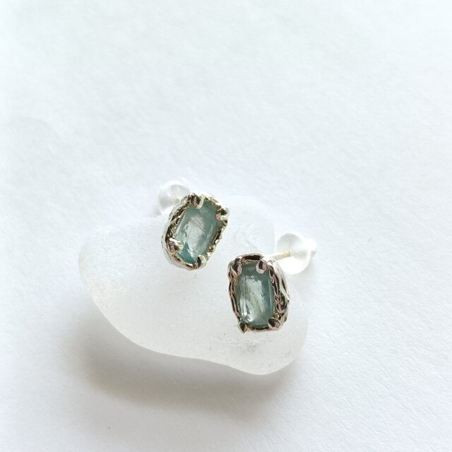 SV925］Hekirei-碧麗- ピアス グランディディエライト ハワイアン