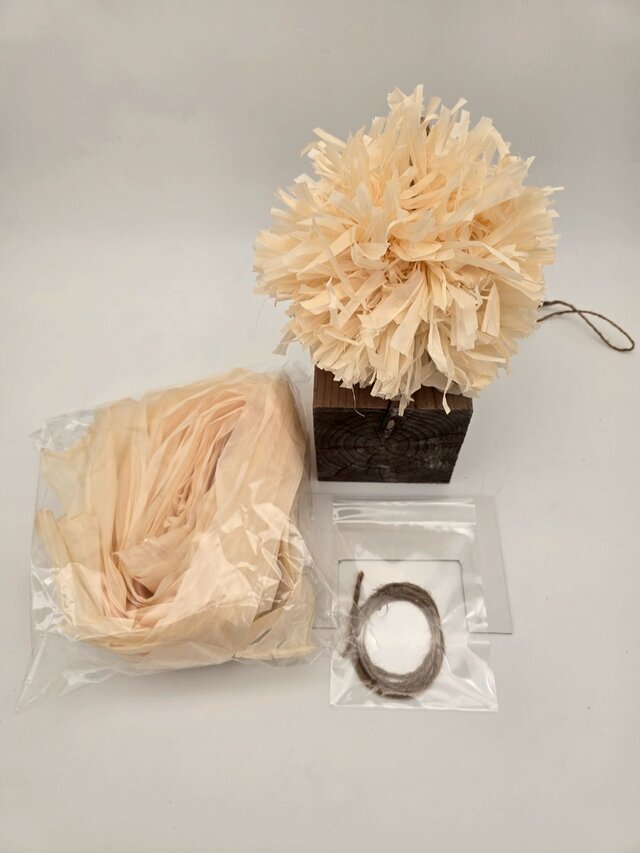 天然素材でふんわり体験  かんなくずから作るボンボンキット ‍‍