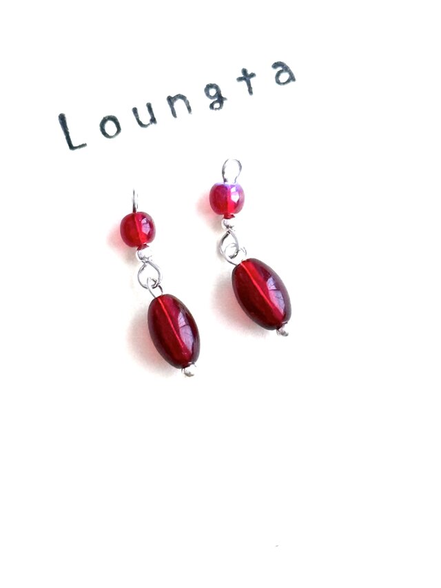 送料無料‼️チェコビーズピアス レッド 赤いピアス シルバーピアス