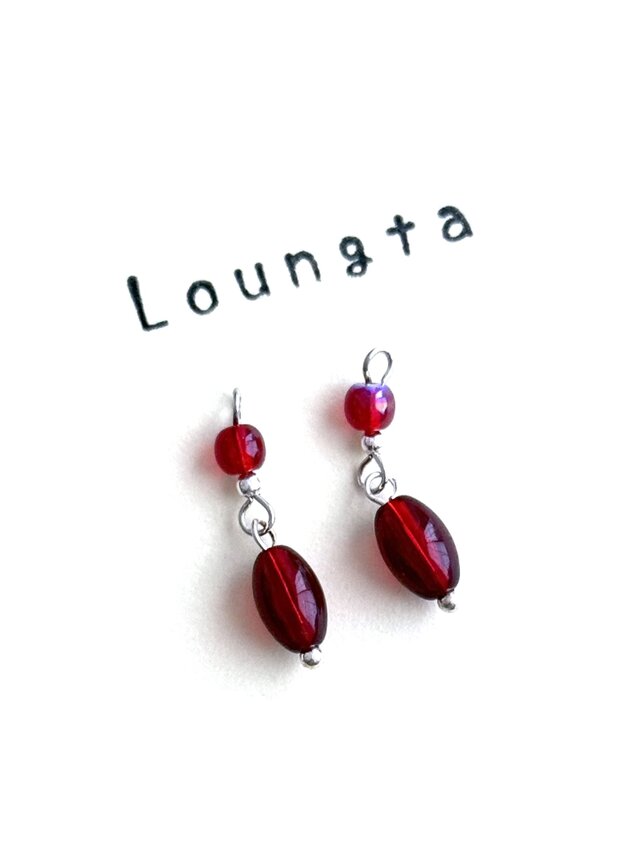 送料無料‼️チェコビーズピアス レッド 赤いピアス シルバーピアス