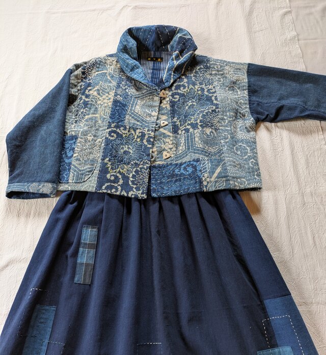 古布リメイク 型染の刺し子ミニフードジャケット 古布 着物リメイク