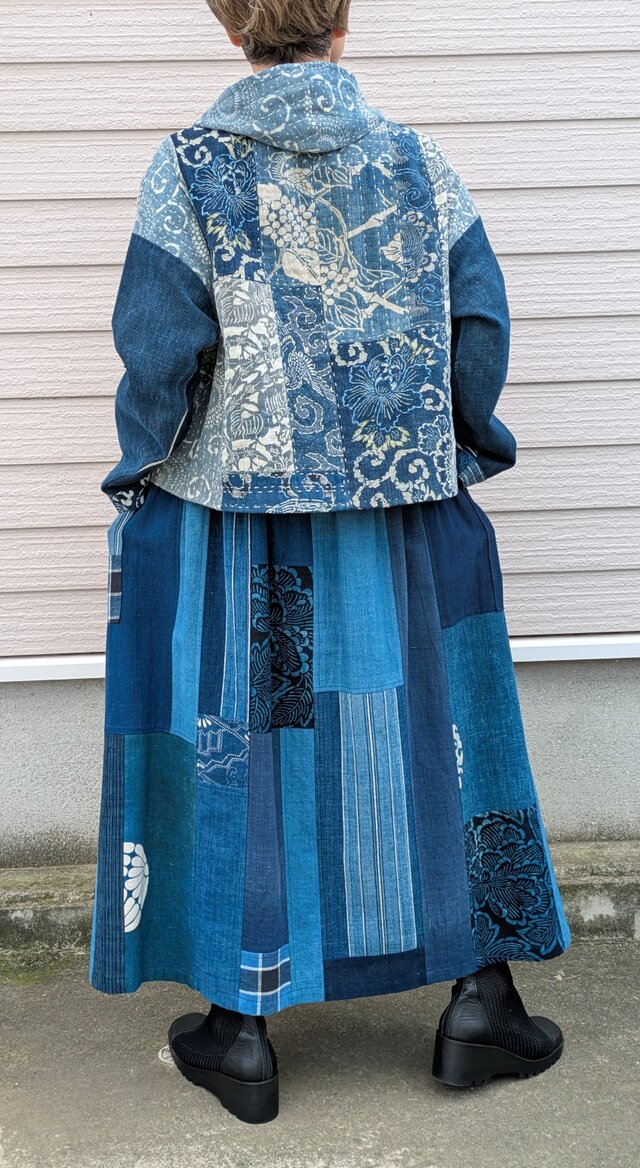 古布リメイク 型染の刺し子ミニフードジャケット 古布 着物リメイク