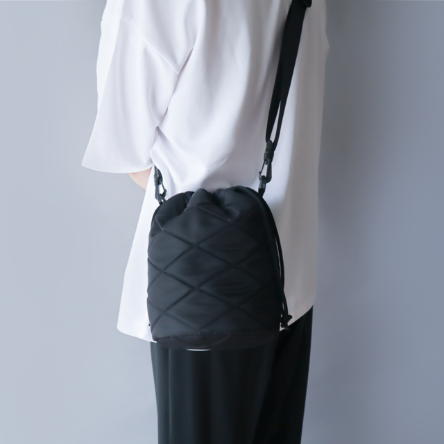 MA-1 キルティング 巾着ショルダーバッグ / ブラック | iichi 日々の