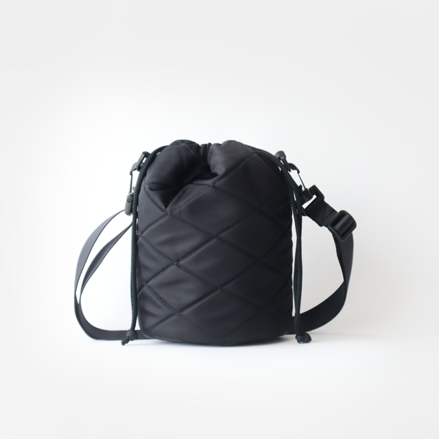 MA-1 キルティング 巾着ショルダーバッグ / ブラック | iichi 日々の