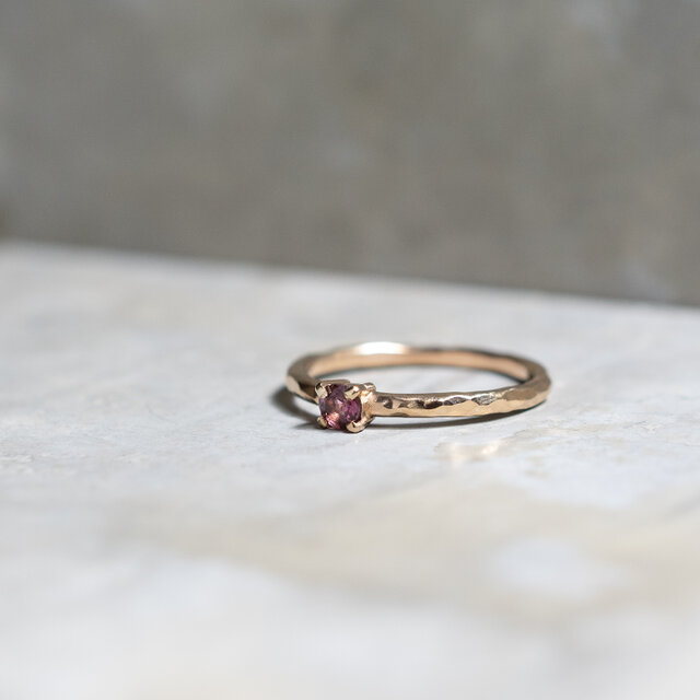 ピンクトパーズ ラウンド3mm PGPピンクゴールドプレーンリング 1.5mm幅 槌目｜FA-1126