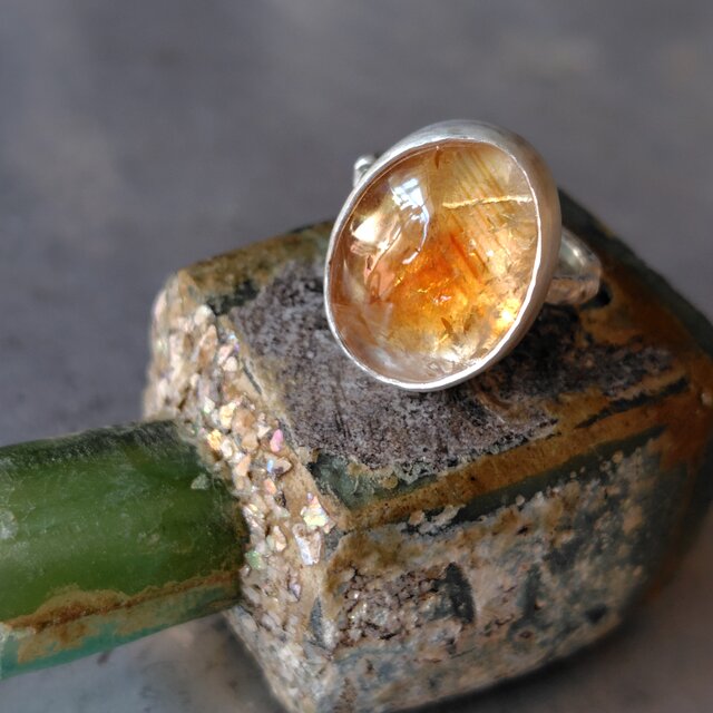 ☆幻の逸品☆優美の発色 癒しパワー☆ファントムシトリン シトリン 黄水晶