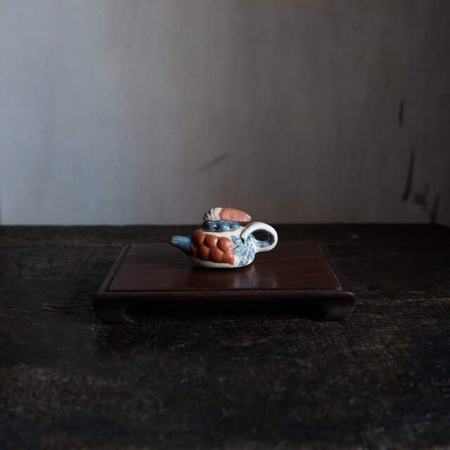 小ぶりで可愛い◆中国産　小ぶり陶器製ミニチュア急須　インテリアオブジェ　古民家　古道具　可愛い i1