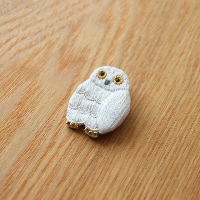 ハンドメイド刺繍ブローチ　909 満月の夜のフクロウ 楽天市場】【刺繍ブローチ】フクロウ Made in japan、刺繍
