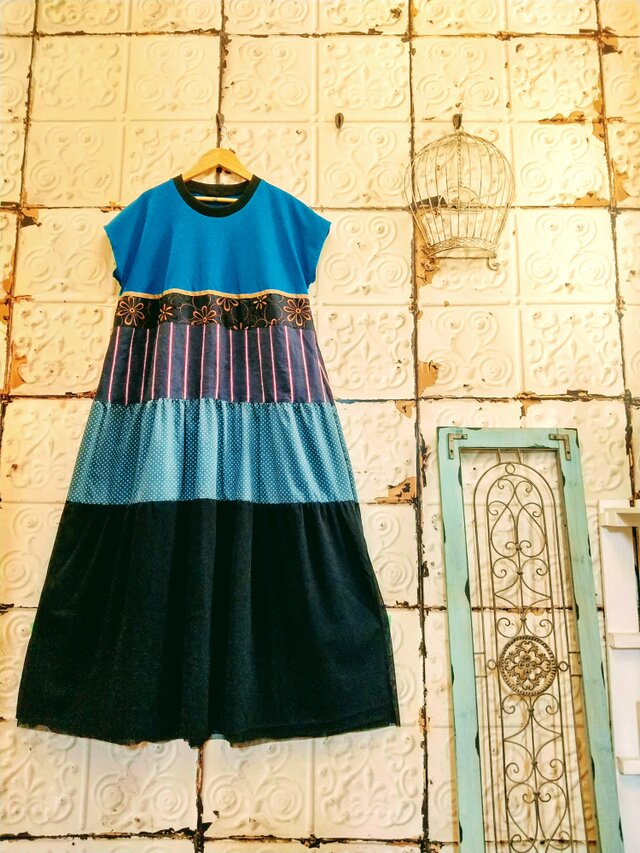 ネイビーグラデーションワンピース