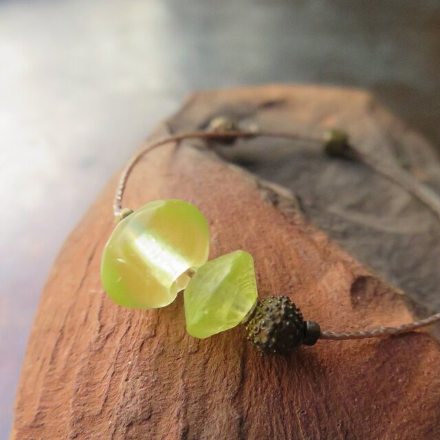 アンティーク　ウランガラス　＋　アフリカンブラス　＆　オリッサブラス　ブレスレット　百世 momotose（西）