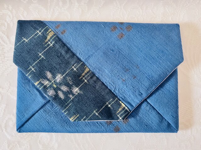 数奇屋袋 琉球絣柄 シルク 019 | iichi 日々の暮らしを心地よくする