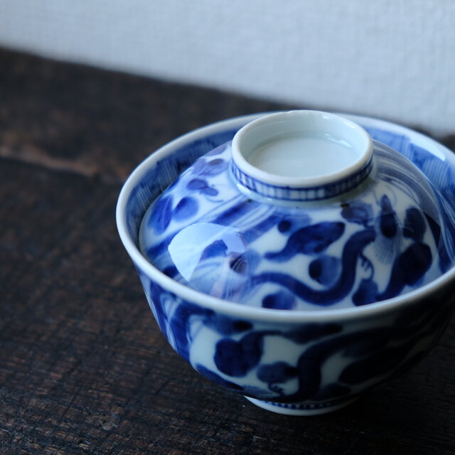 【サマー特価¥2500→¥1500】龍と雲◆芸術的な絵。伊万里　龍文染付蓋付碗　antiques/骨董　丁寧な暮らし　明治期